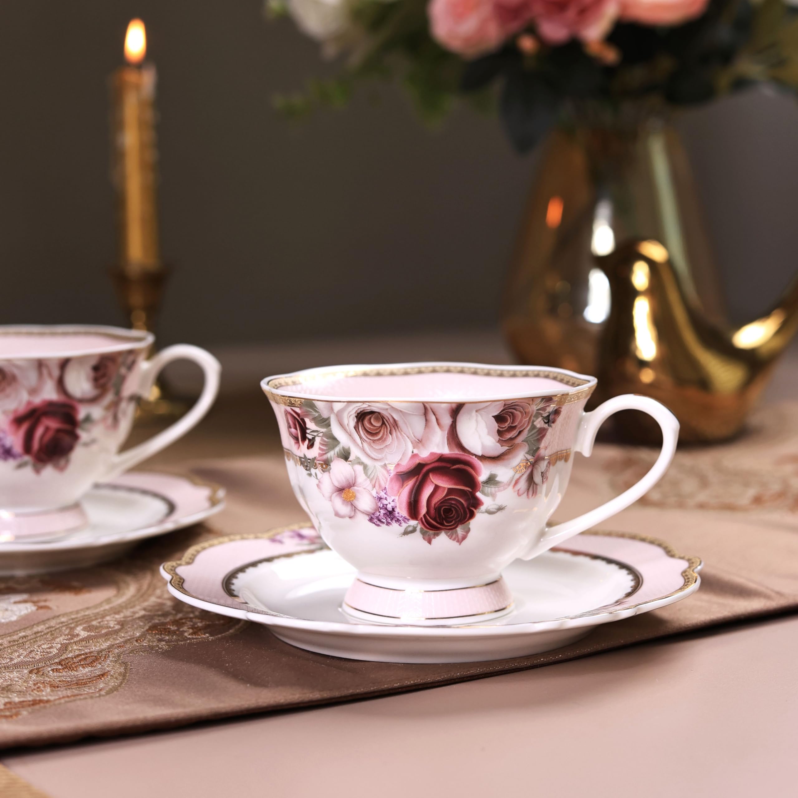 Vigneto Floral Rose Garden Cup and Saucer Set (Vintage Collection